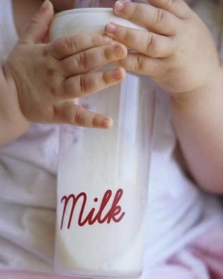 Je veux chauffer un peu le lait de mon bébé… Quelles sont mes options ?